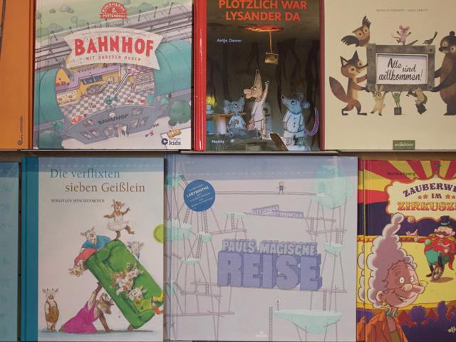 Bücher, CD's, Hörboxen