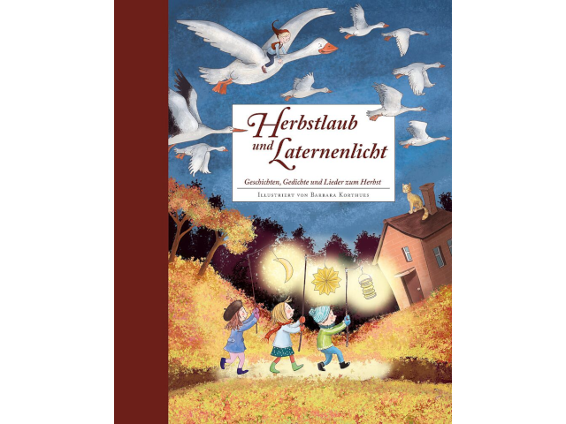 Herbstlaub und Laternenlicht