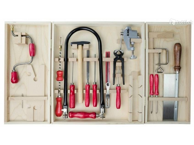 Laubsäge-und Werkzeugschrank
