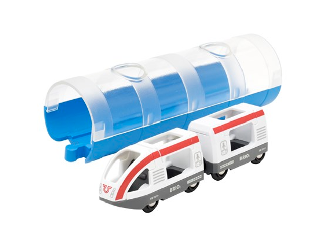 Reisezug und Tunnel