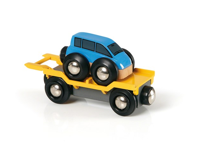 Autotransporter mit Rampe