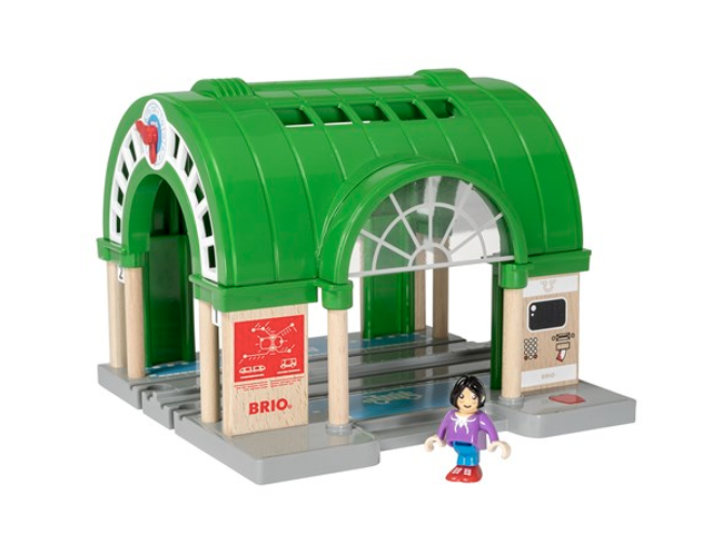 Hauptbahnhof mit Ticketautomat