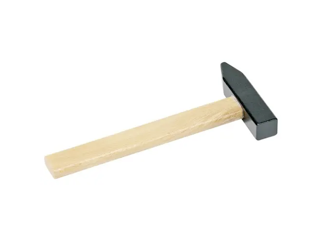 Hammer aus Holz