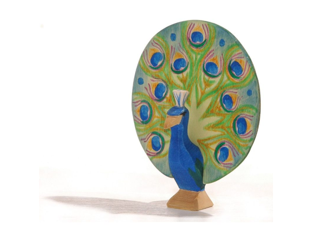 Pfau mit Rad